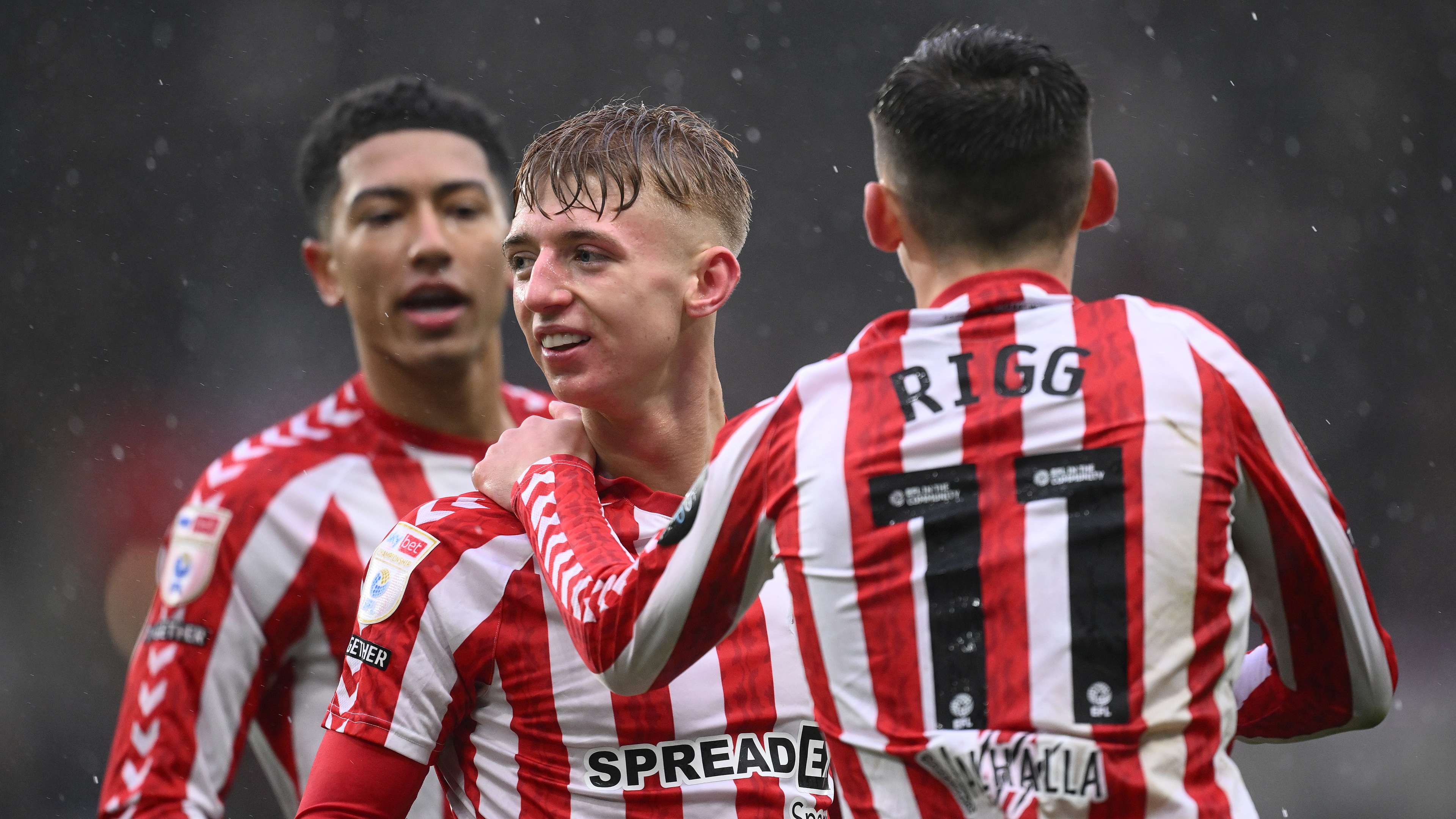 霍伊倫傷缺桑喬或將擔任曼聯偽9.