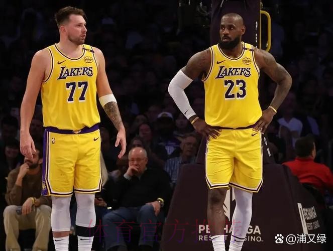 找回自己!杰克逊半场11投9中,得到21分2篮板2助攻1抢断2帽 找回自己!杰克逊半场11投9中,得到21分2篮板2助攻1抢断2帽